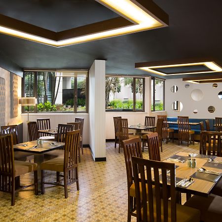Horison Ultima Suite & Residences Rasuna Джакарта Экстерьер фото