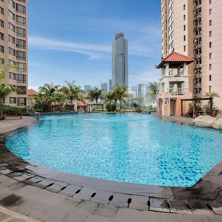 Horison Ultima Suite & Residences Rasuna Джакарта Экстерьер фото